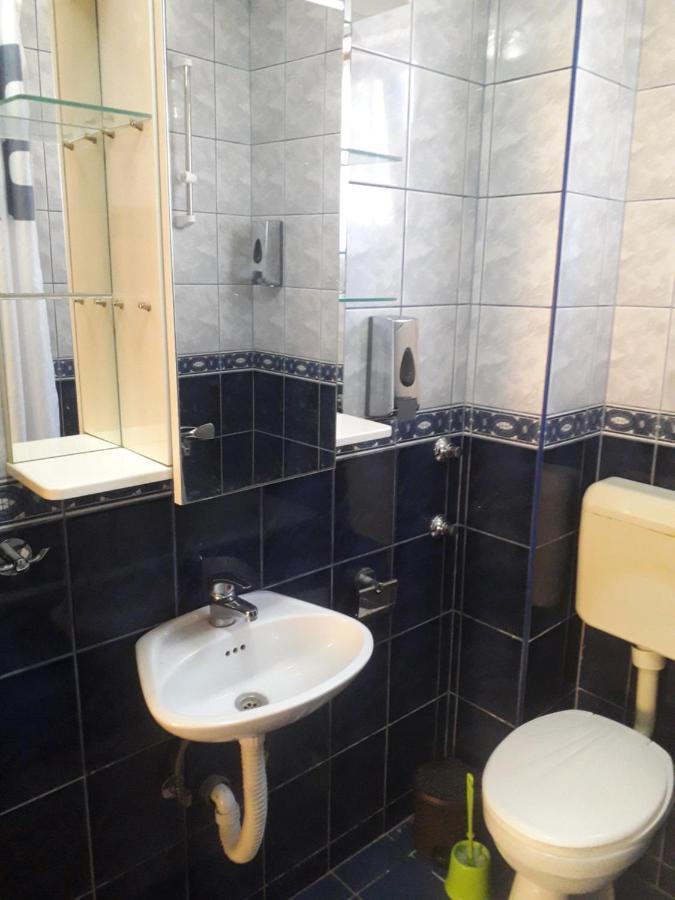 Hostel Topic Banja Luka Bagian luar foto