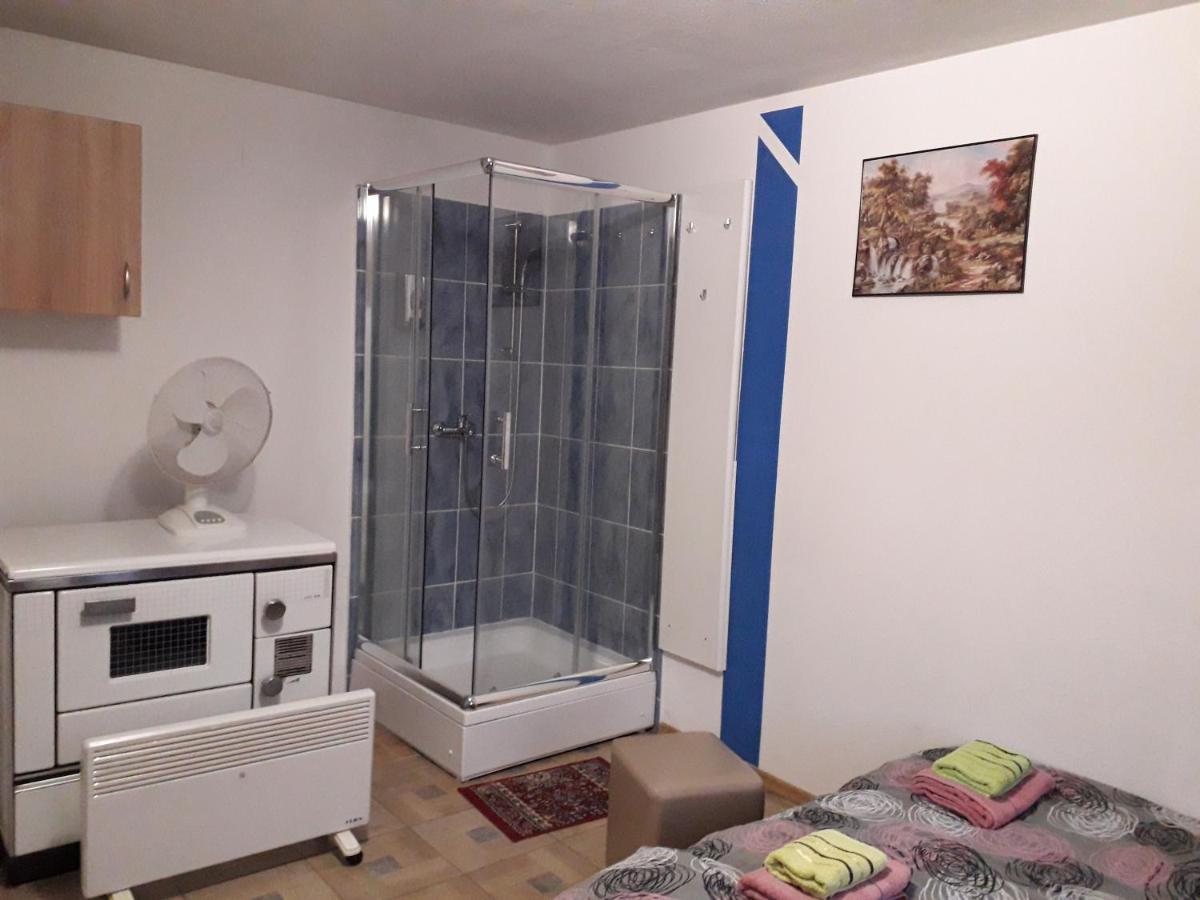 Hostel Topic Banja Luka Bagian luar foto