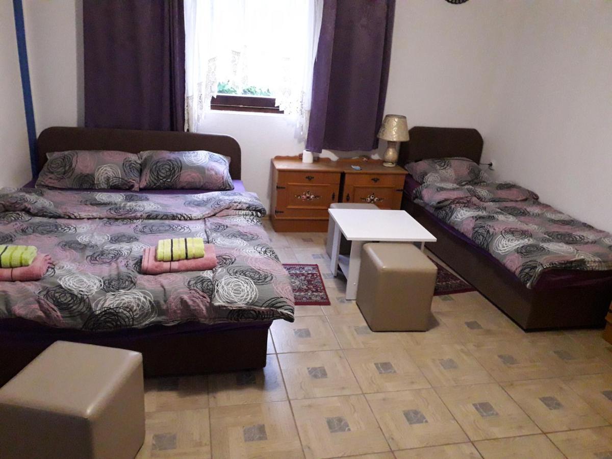 Hostel Topic Banja Luka Bagian luar foto