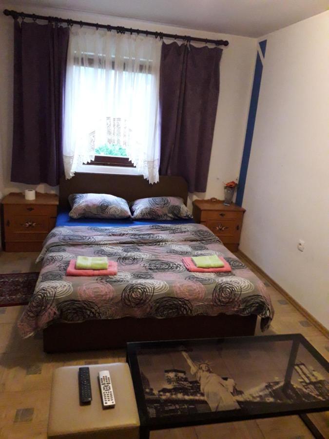 Hostel Topic Banja Luka Bagian luar foto