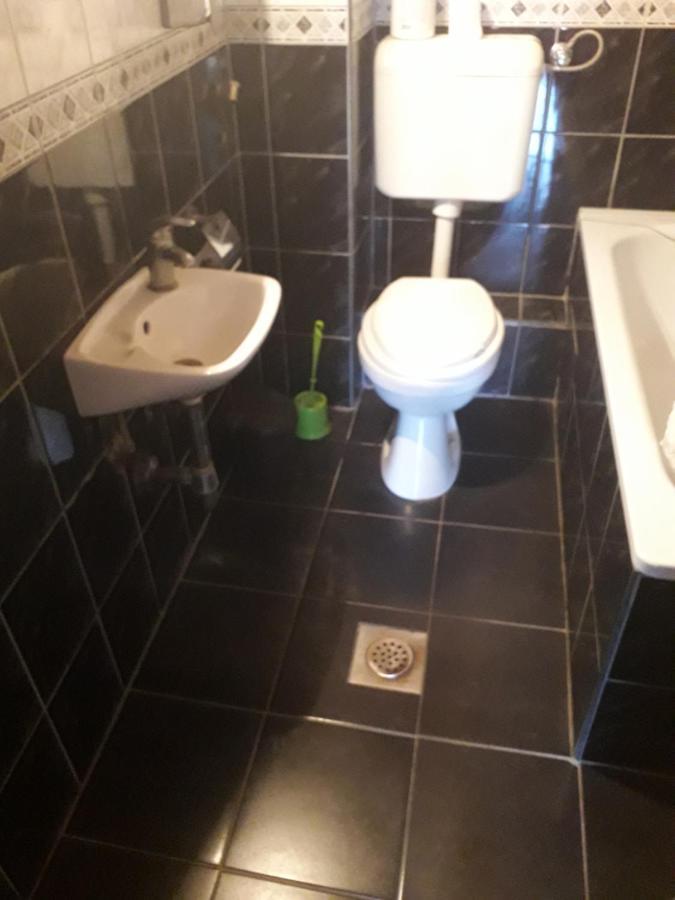 Hostel Topic Banja Luka Bagian luar foto