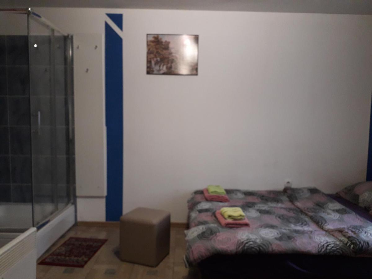 Hostel Topic Banja Luka Bagian luar foto