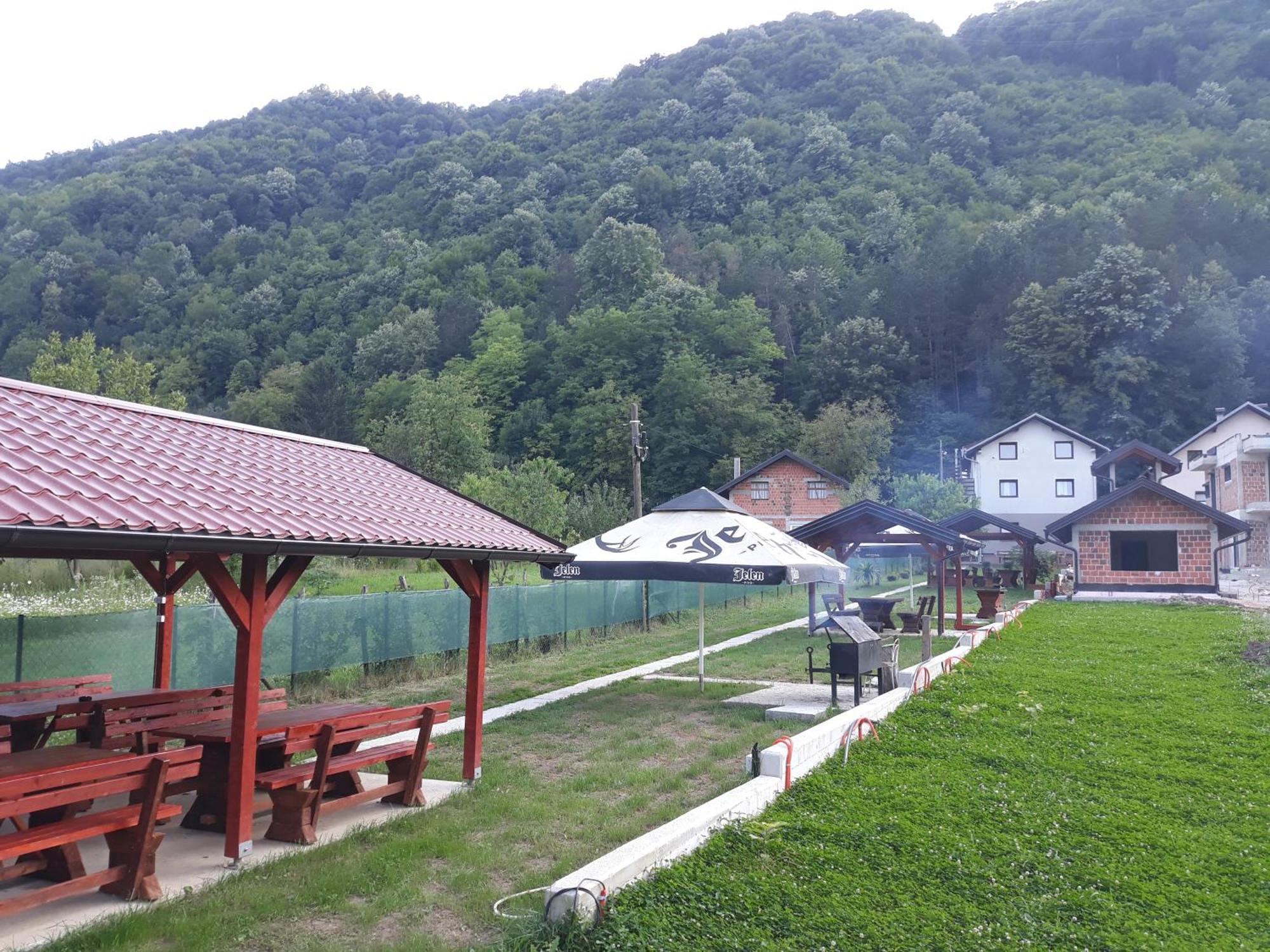 Hostel Topic Banja Luka Bagian luar foto