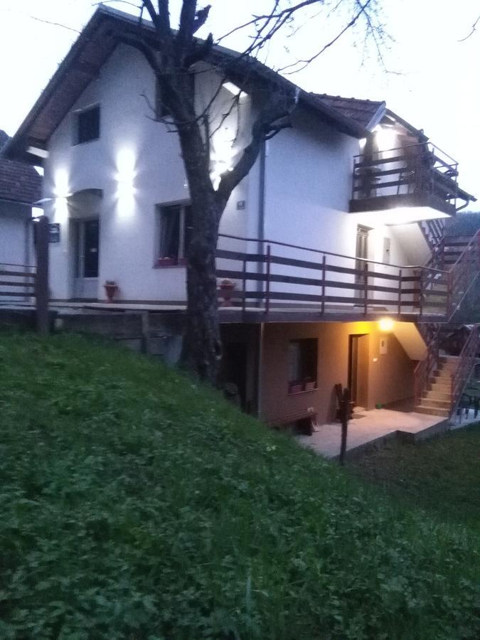 Hostel Topic Banja Luka Bagian luar foto